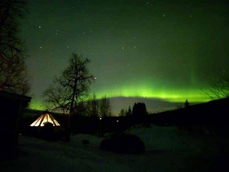 Ferienwohnung Hessdalen Ufocamp Vårhus Zimmer foto