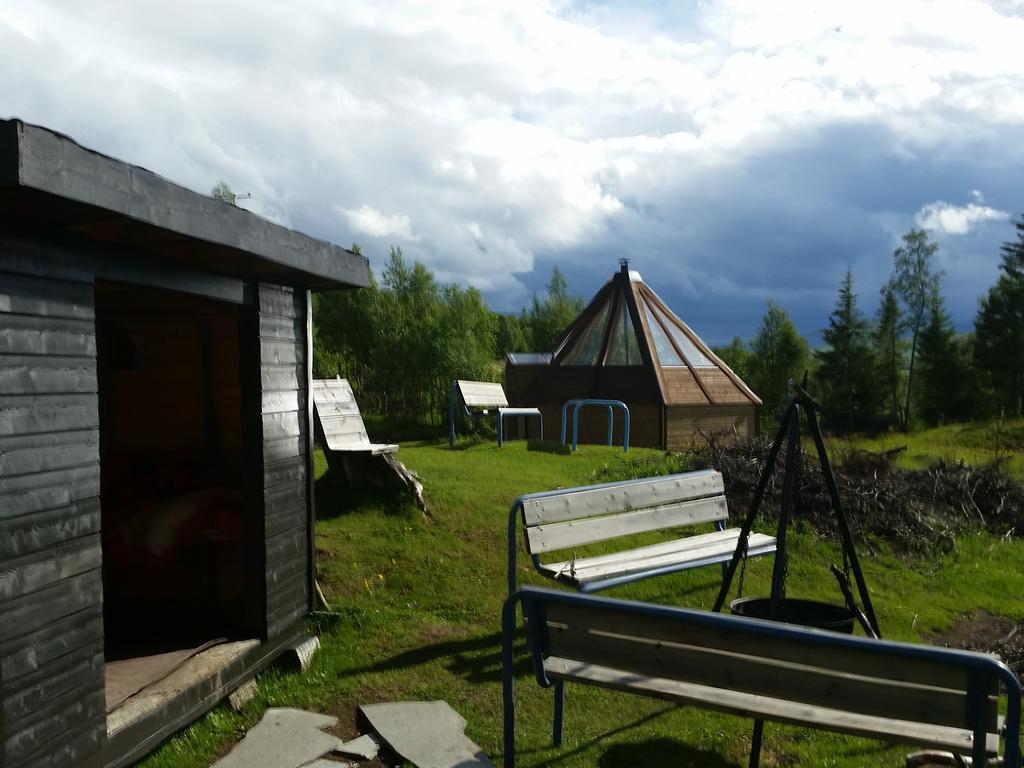 Ferienwohnung Hessdalen Ufocamp Vårhus Exterior foto